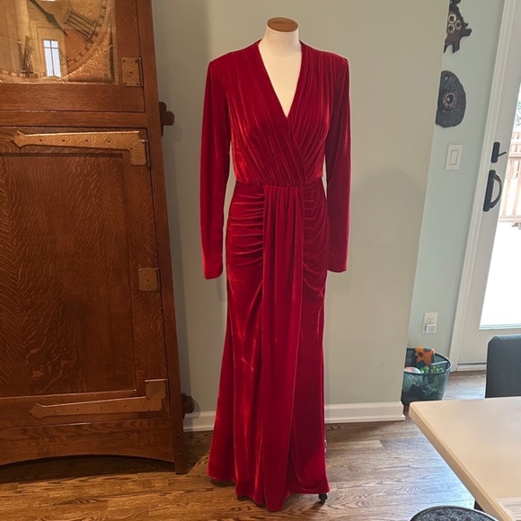 Dresses & Skirts - Red Ruched Velvet Long Sleeve Evening Dress Size 10